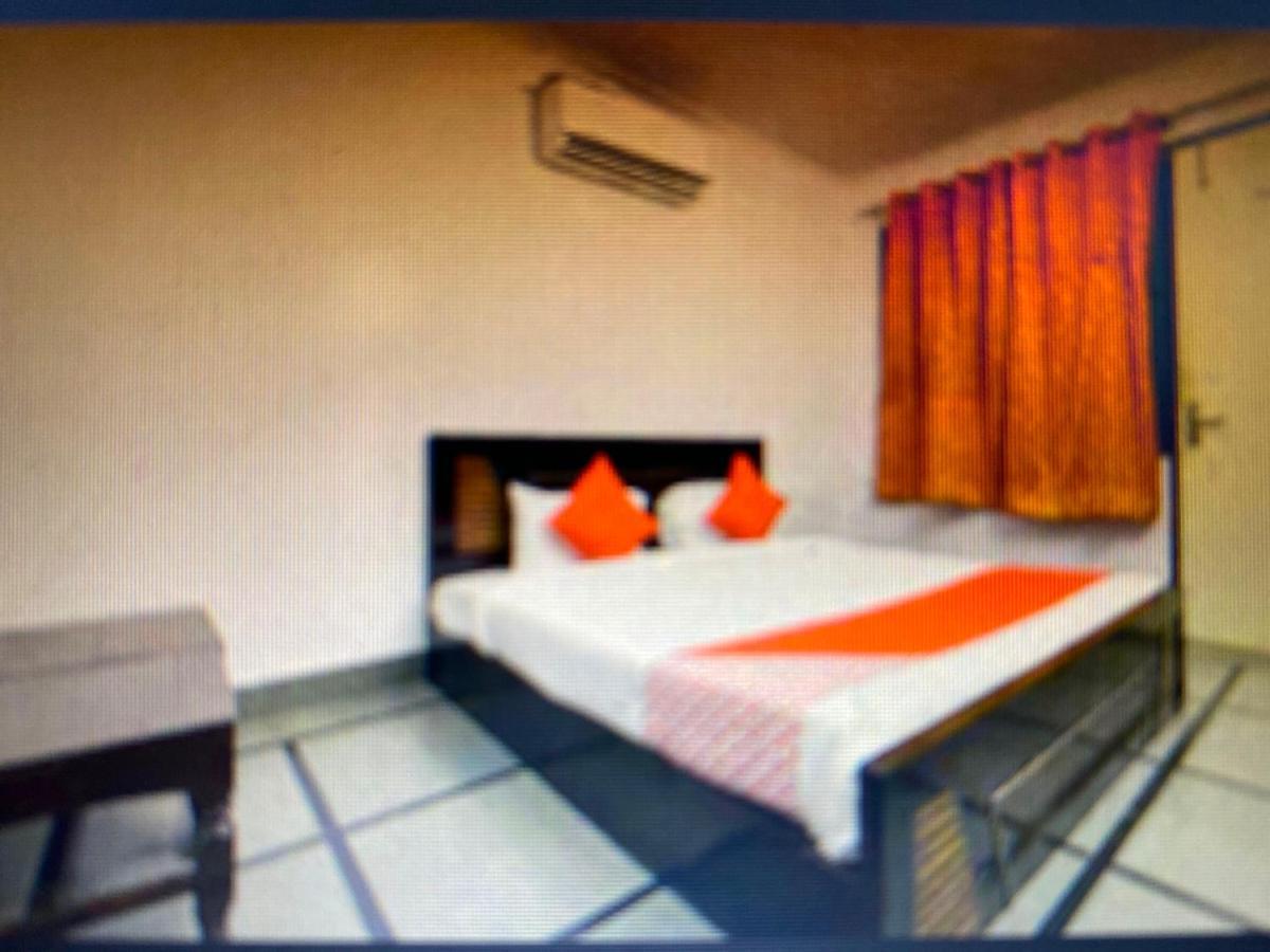 Hotel O Prayag Villa Prayagraj Exterior foto
