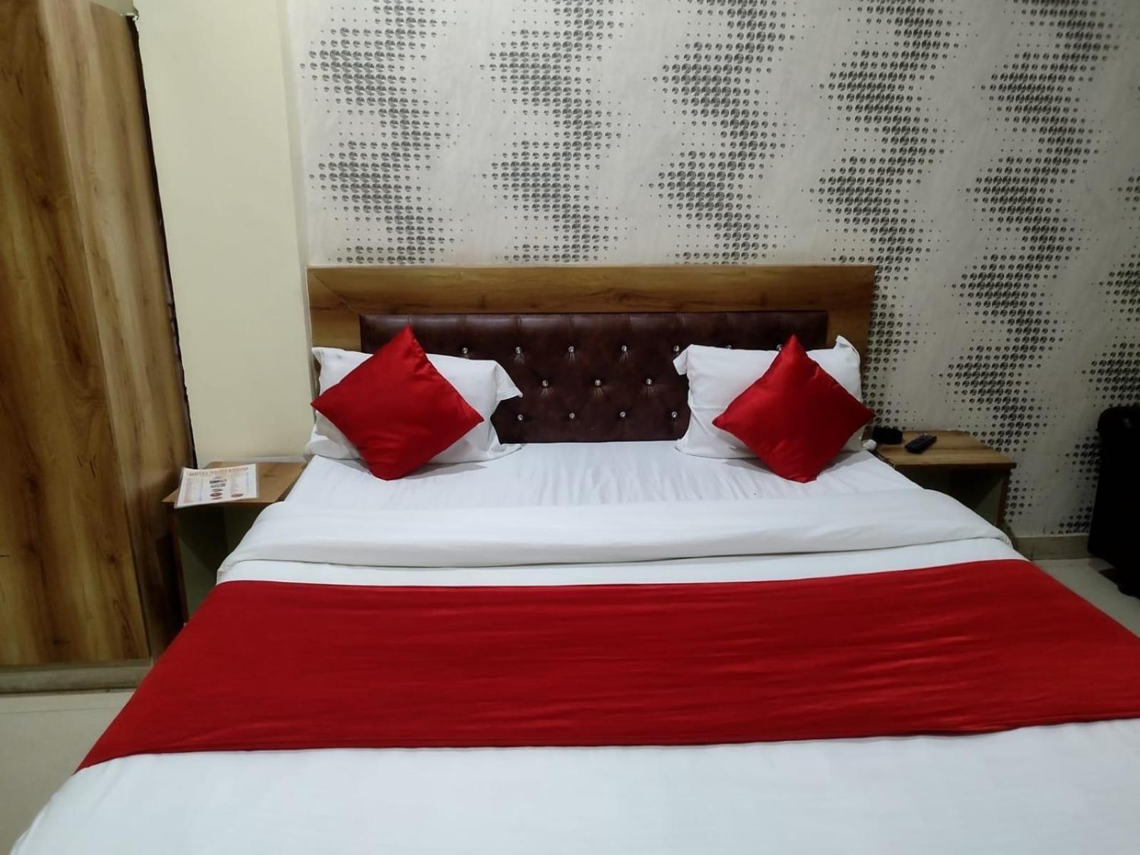 Hotel O Prayag Villa Prayagraj Exterior foto